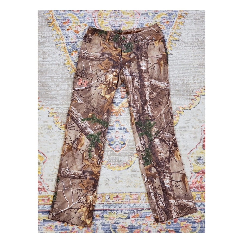 Under Armour Women's Realtree Camo Pants Size 6